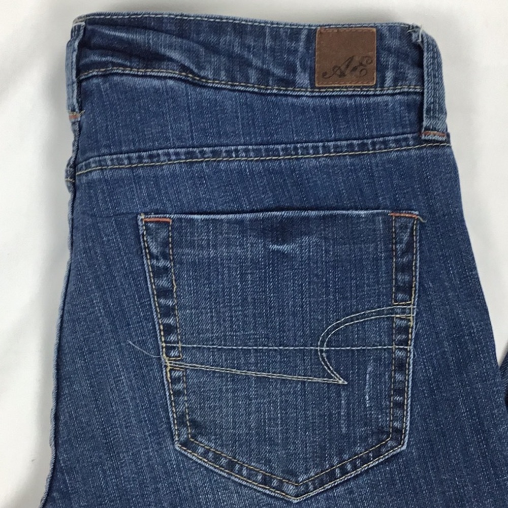 American Eagle Boot cut women jeans size 6 Short